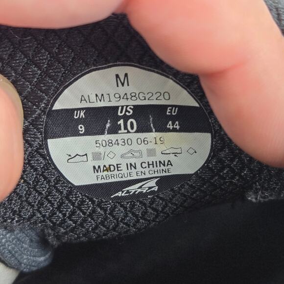 Altra Paradigm 4.5 Gray Black Athletic Road Running Shoes Mens 10 ALM1948G220 - Picture 12 of 12